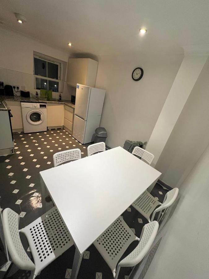 3 Bedroom Flat In King'S Cross, St Pancras'S. 8 People London Kültér fotó